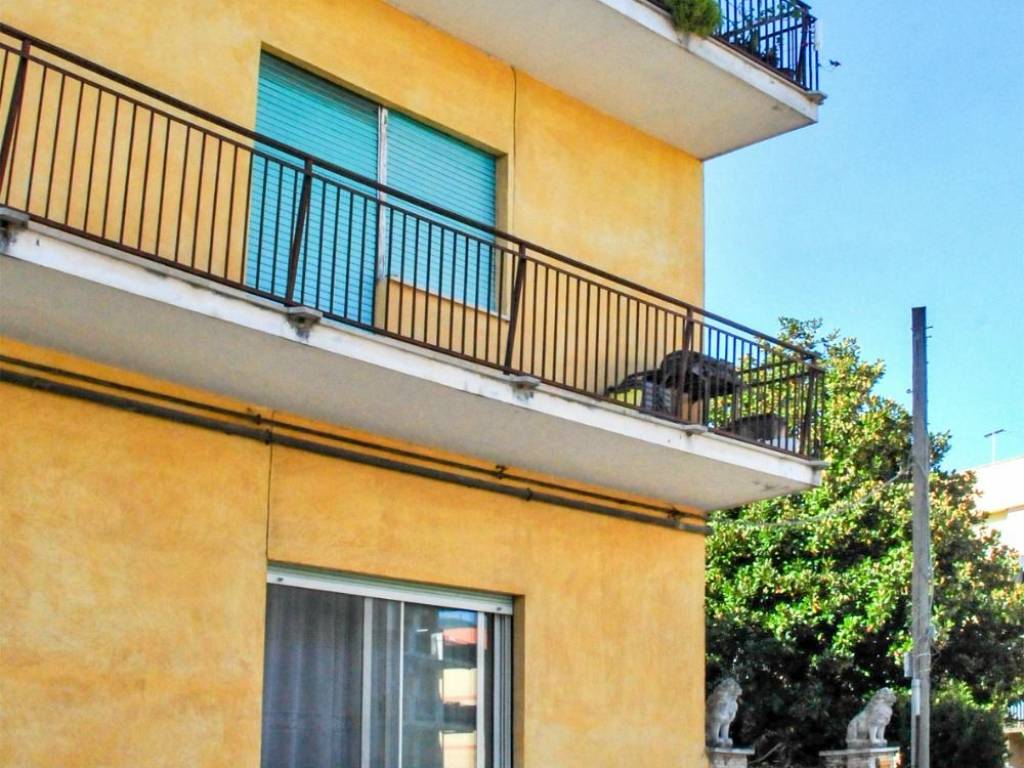 Appartamento a Terracina in Via Salvo D'Acquisto, 7 - Foto 2