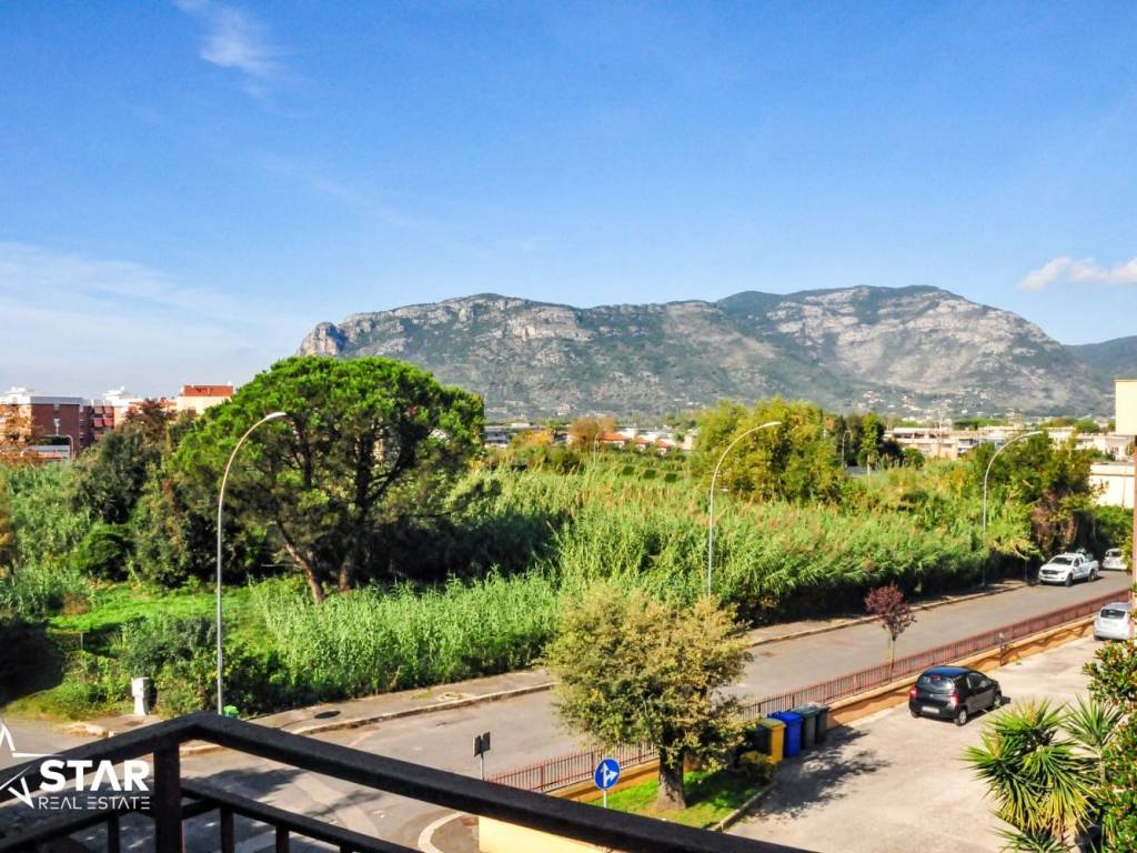 Appartamento a Terracina in Via Salvo D'Acquisto, 7 - Foto 5