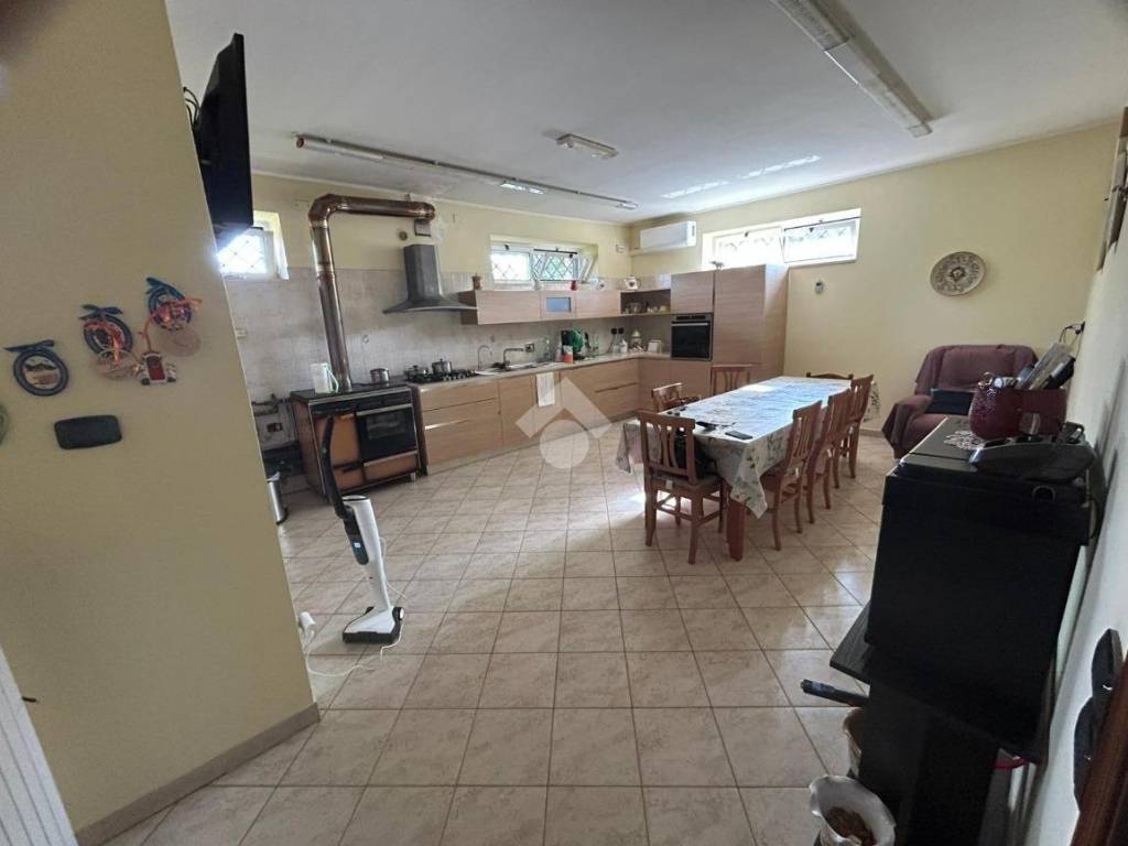 Villa a Aprilia in Via Del Poggio, 37 - Foto 5