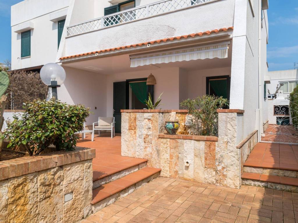 Villa a Carovigno in Via Monte Pollino - Foto 2