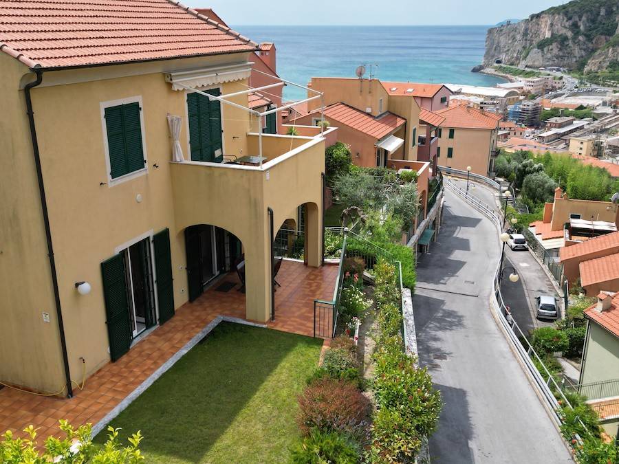 Appartamento a Finale ligure in Via dei Forti di Legnino, 22 - Foto 4