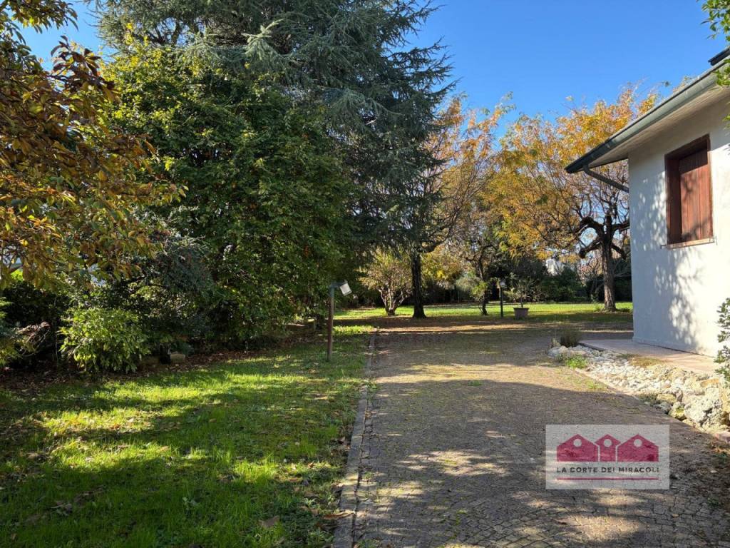 Villa a Torri di quartesolo in Via Asiago - Foto 2