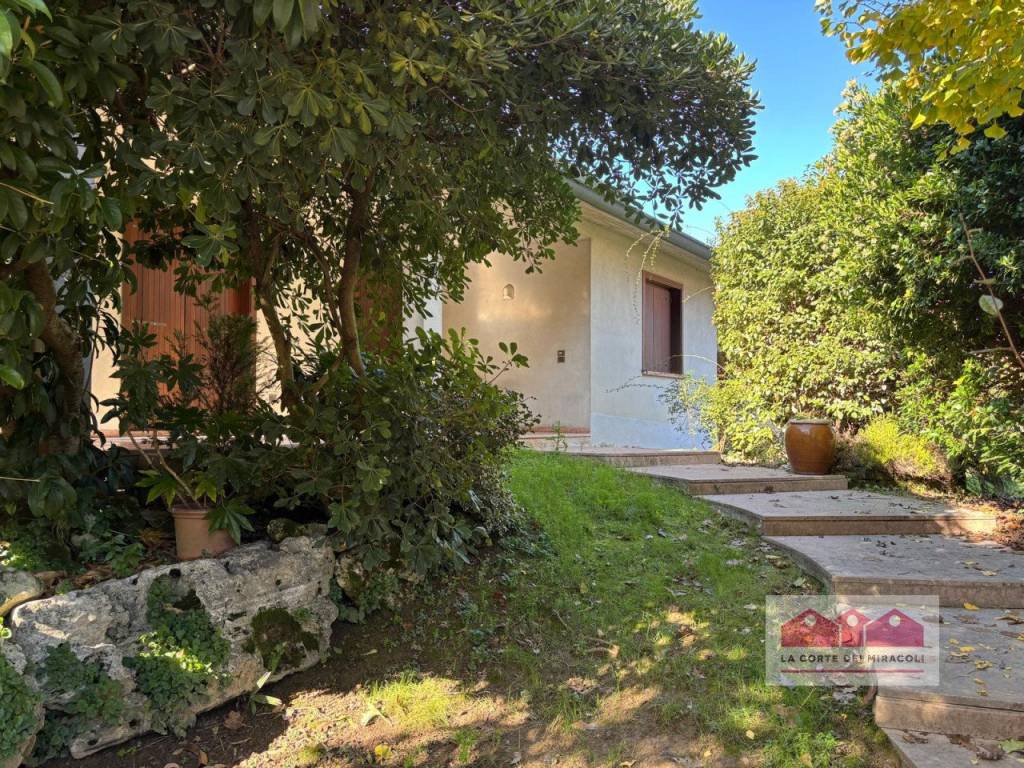 Villa a Torri di quartesolo in Via Asiago - Foto 3