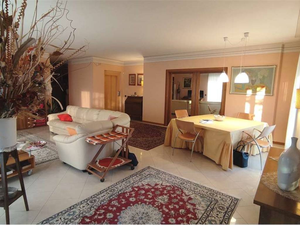 Villa a Verbania in Via Mapelli - Foto 5