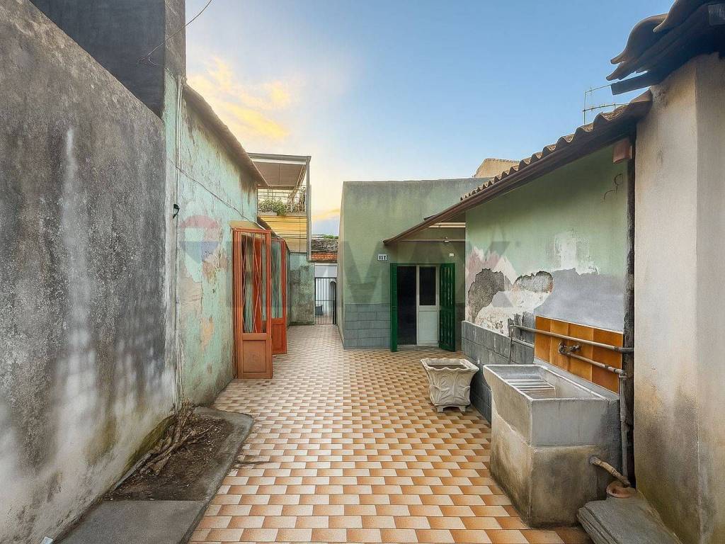 Casa indipendente a Giarre in Via Salimbene, 1 - Foto 5