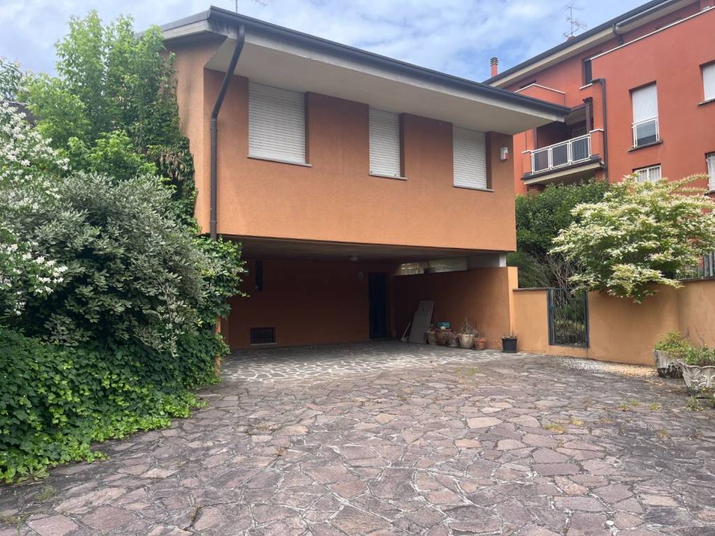 Villa a Pianoro in Via Nazionale, 60 - Foto 4