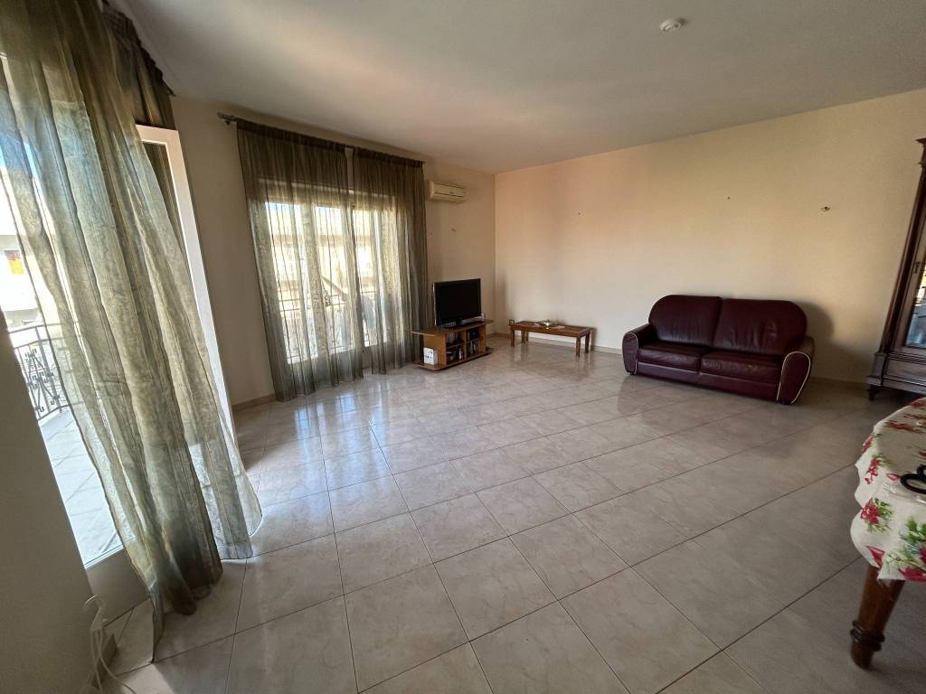 Appartamento a Giovinazzo in Via Nicolò Sindolfi, 6 - Foto 2