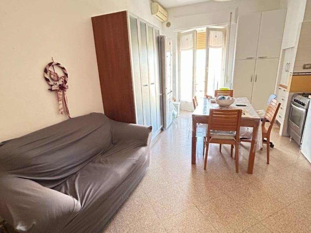Appartamento a Giovinazzo in Via Nicolò Sindolfi, 6 - Foto 4