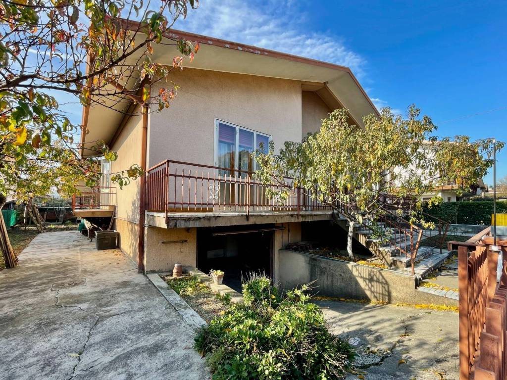 Casa indipendente a Montecchio maggiore in via Liguria, 10 - Foto 5