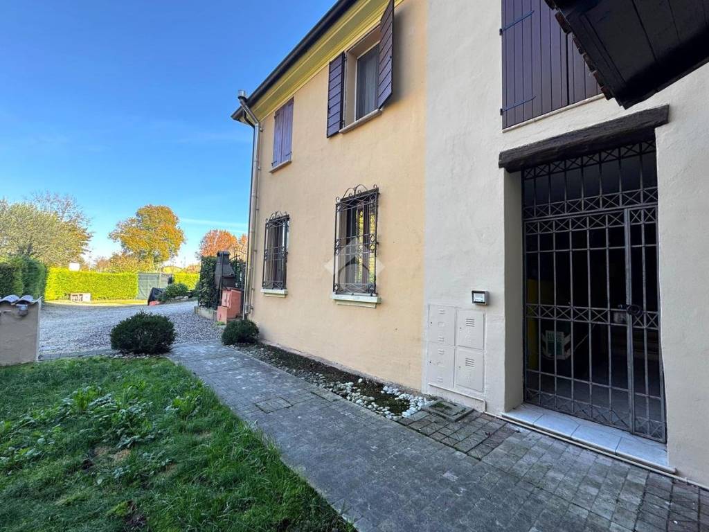 Appartamento a Goito in Strada Maglio, 6 - Foto 2