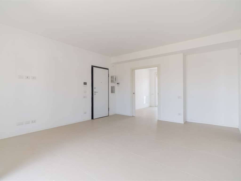 Appartamento a Pinerolo in via Nazionale, 53 - Foto 2