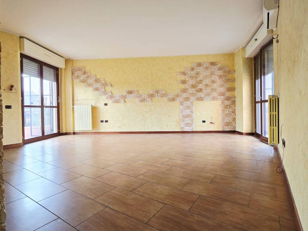 Appartamento a Settimo torinese in Via Antonio De Francisco, 29 - Foto 2