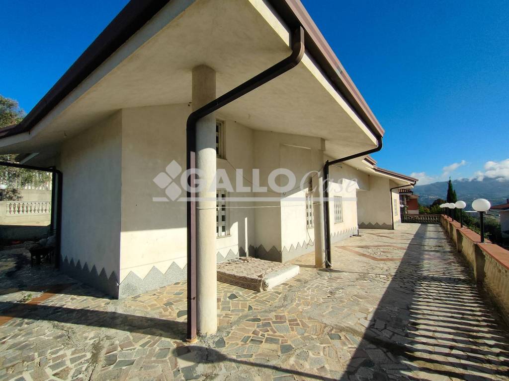 Villa a Rende in loc. Piano Monello Via Beniamino Corcioni - Foto 2