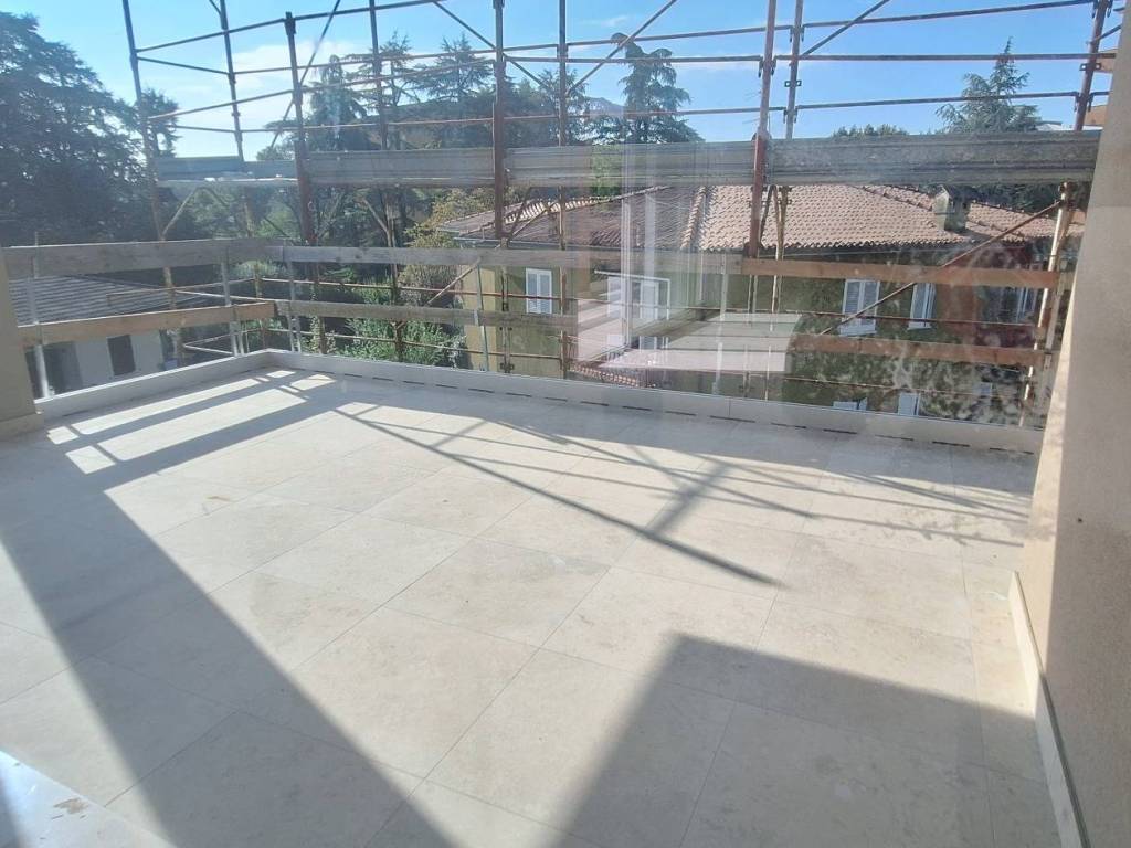 Attico / mansarda a Brescia in Via Francesco Petrarca, 18 - Foto 3