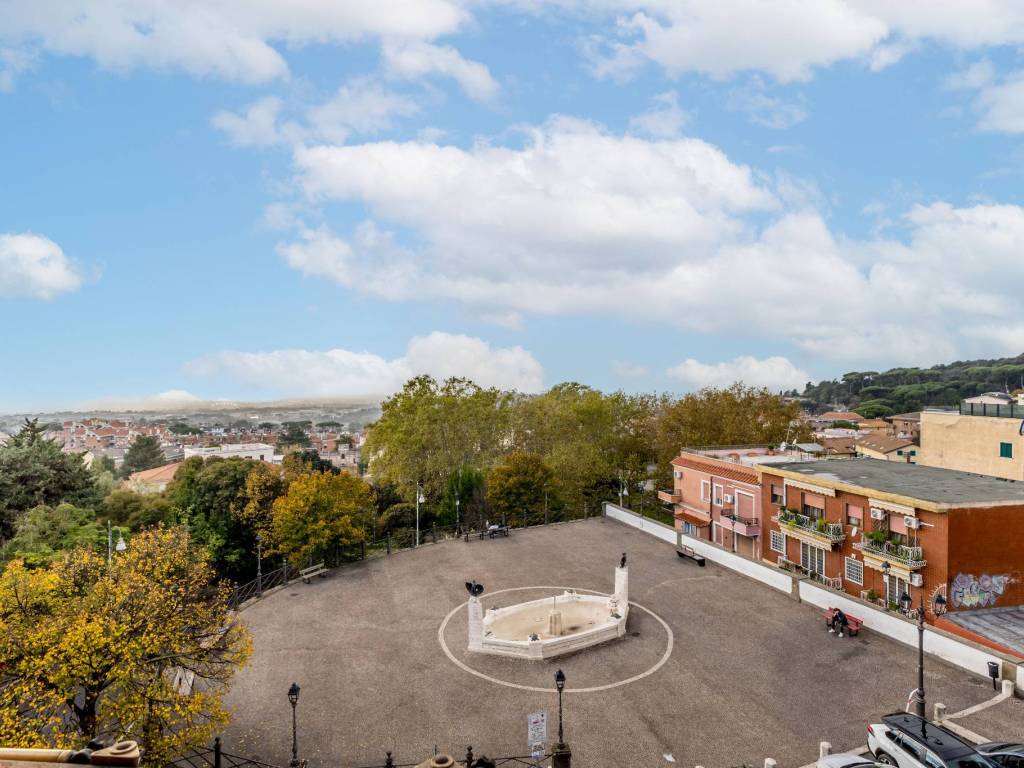 Appartamento a Albano laziale in Piazza Antonio Gramsci, 11 - Foto 3