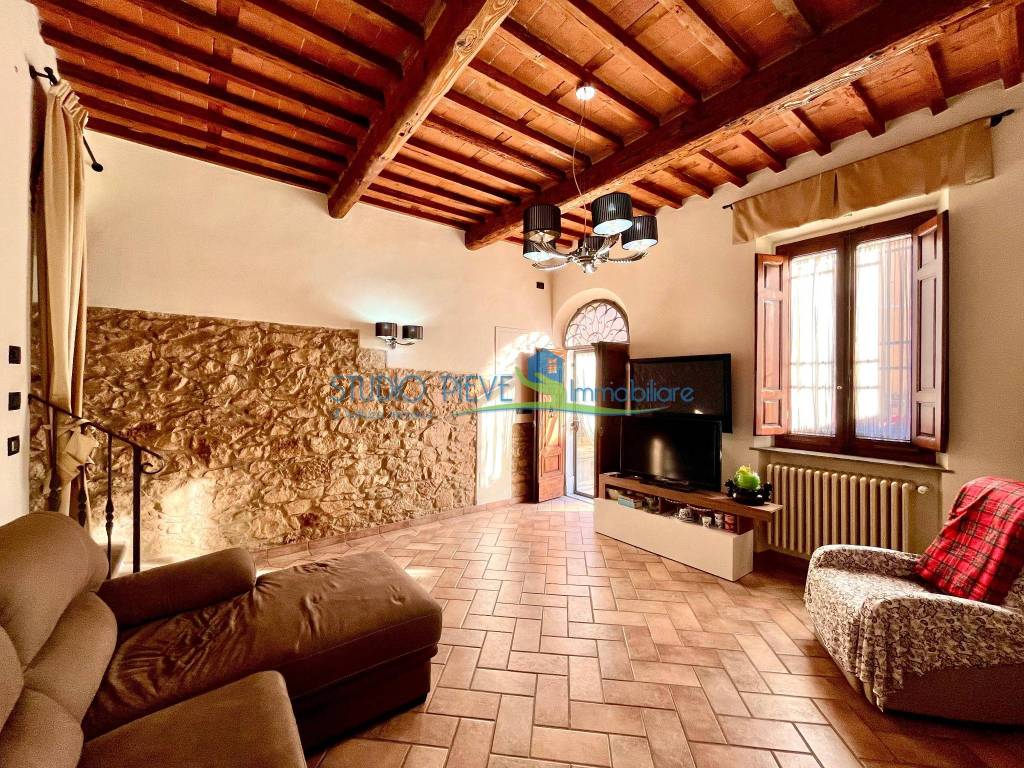 Casa indipendente a Monsummano terme in Piazza Giuseppe Giusti - Foto 4