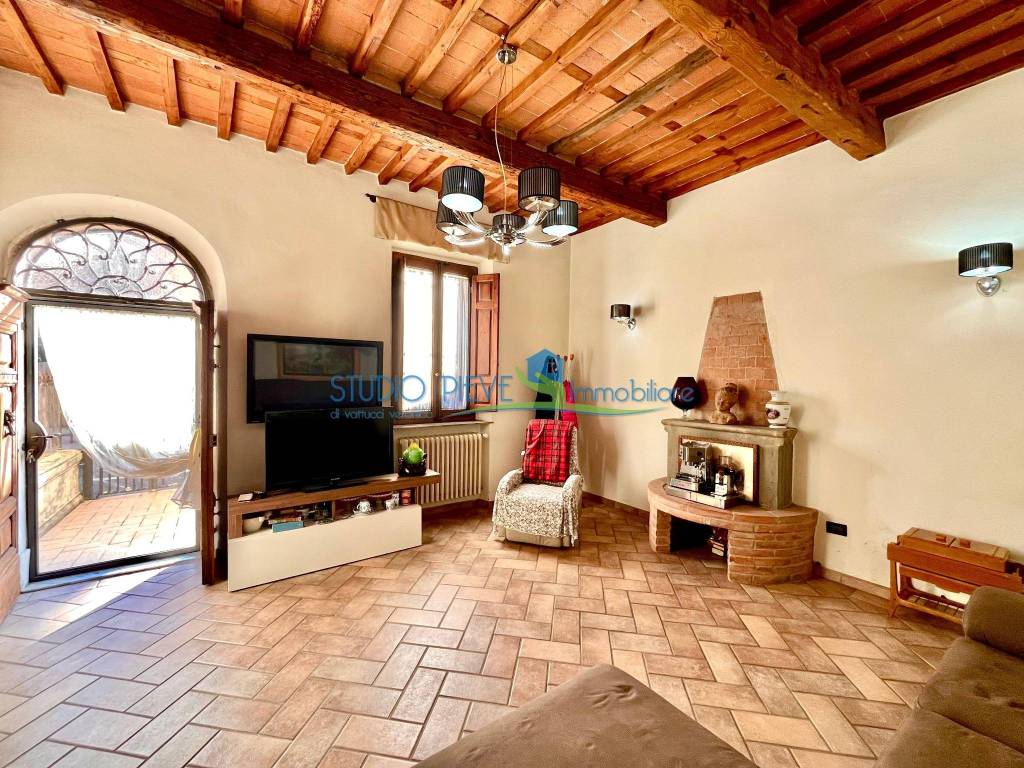 Casa indipendente a Monsummano terme in Piazza Giuseppe Giusti - Foto 5