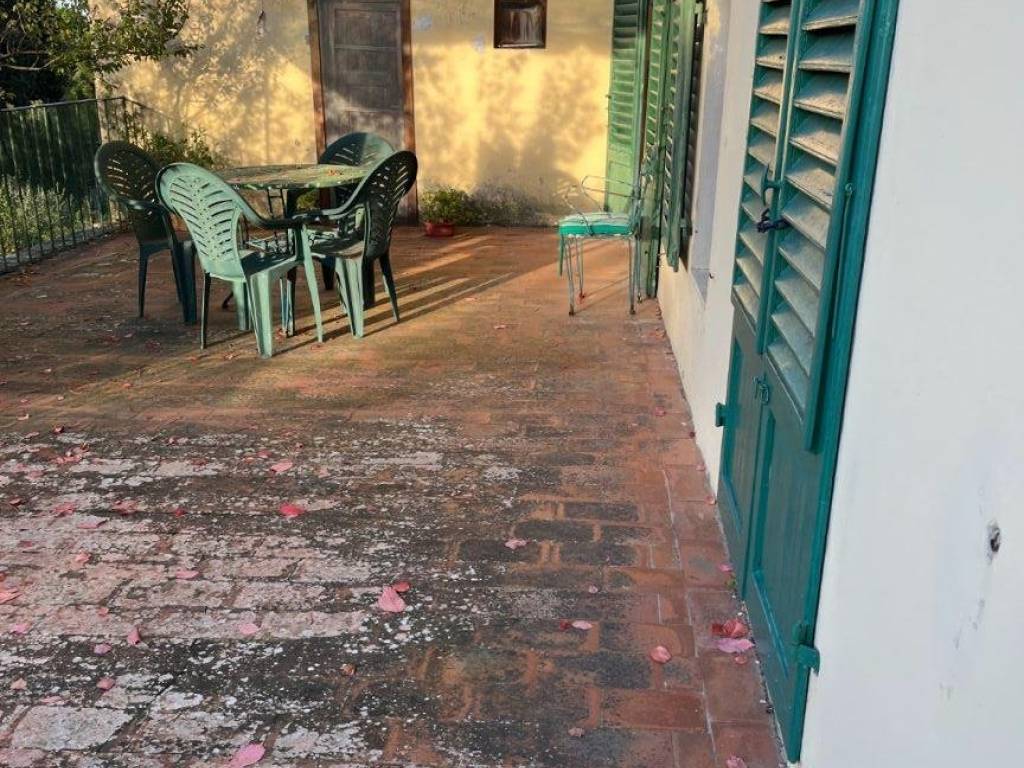 Appartamento a San casciano in val di pesa in Piazza Livio Zannoni - Foto 3