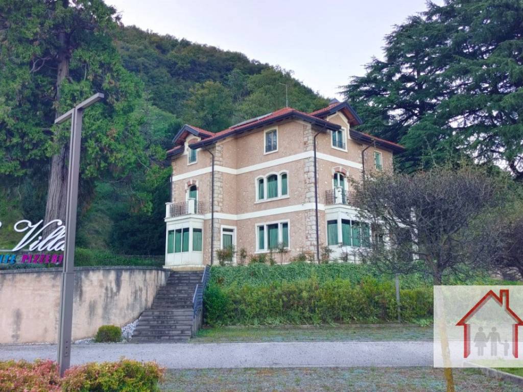 Villa a Piovene rocchette in Via Alessandro Rossi - Foto 2