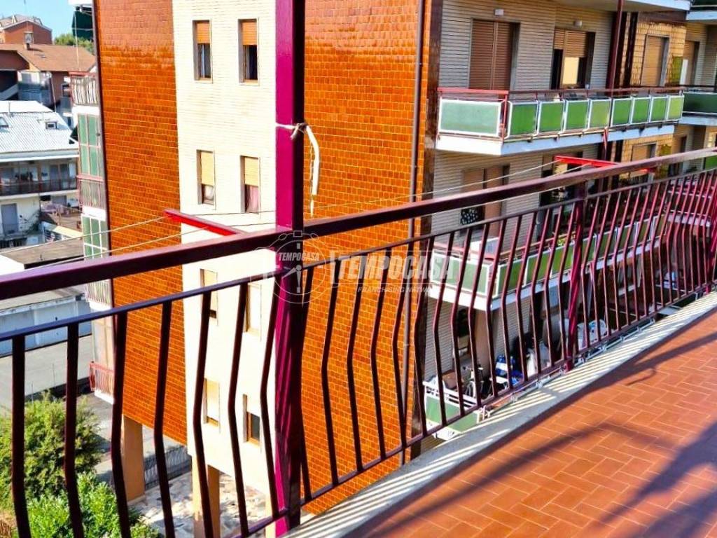 Appartamento a Collegno in Via cesare battisti - Foto 2