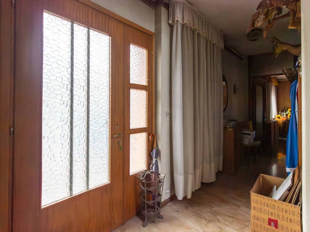Appartamento a Roveredo in piano in P.zza Roma, 12 - Foto 2