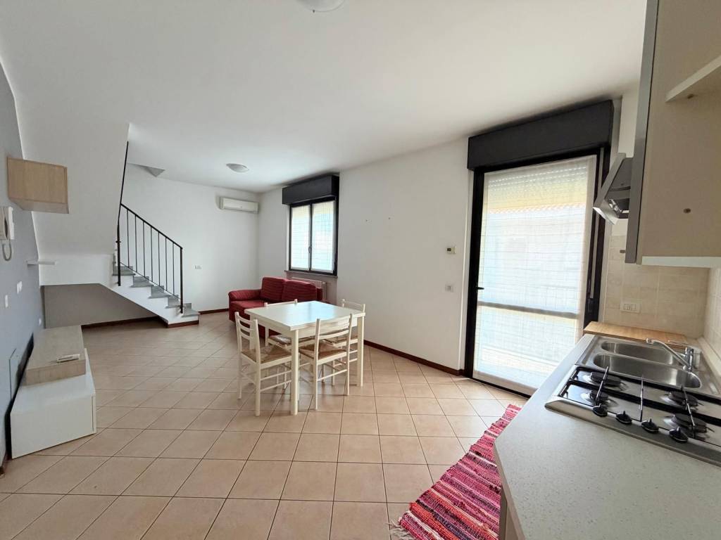 Appartamento a Lonate pozzolo in Via Antonio da Lonate - Foto 3