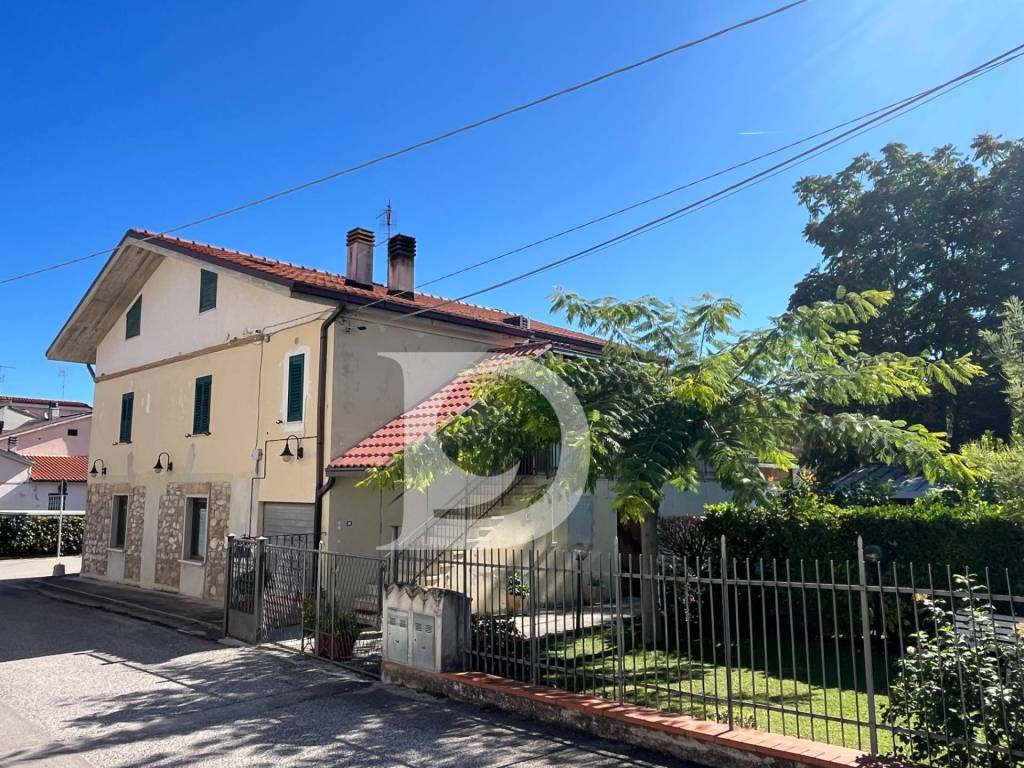 Appartamento a Alanno in Via Tavernola - Foto 2
