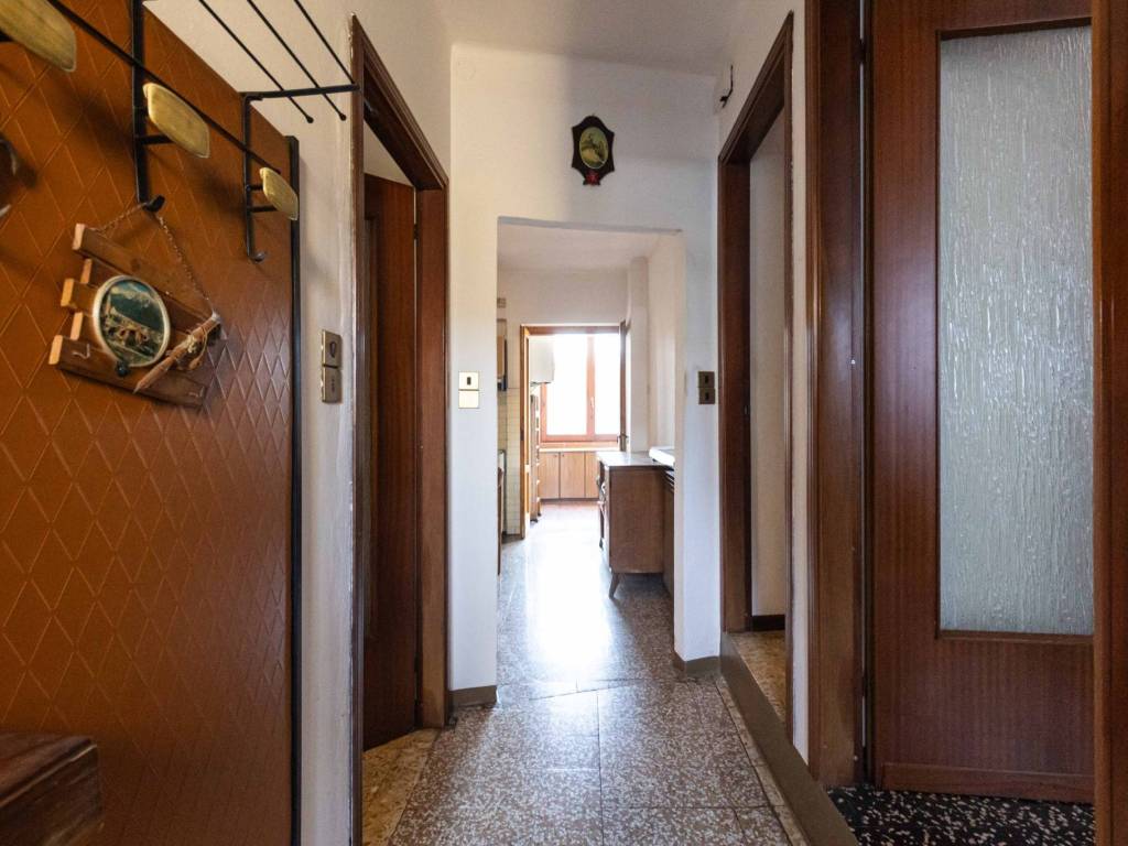 Appartamento a Costa masnaga in Via Alessandro Volta - Foto 2