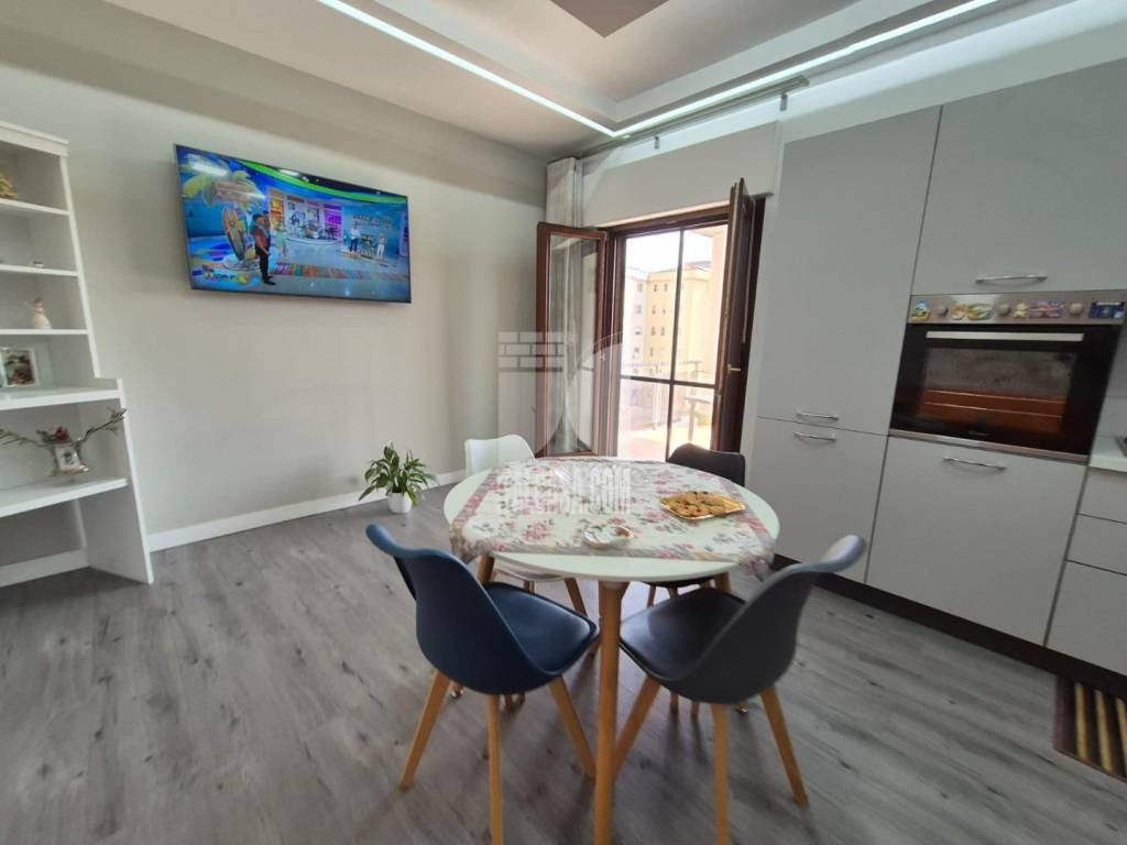 Appartamento a Crotone in via gioacchino da fiore - Foto 4