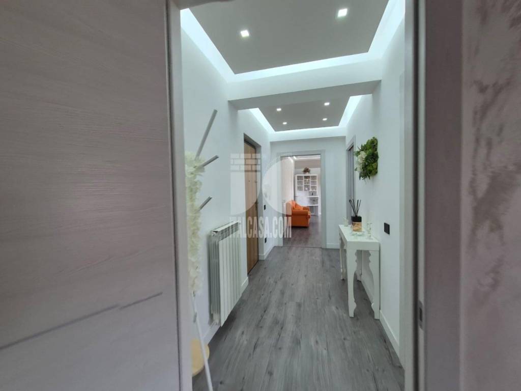 Appartamento a Crotone in via gioacchino da fiore - Foto 5