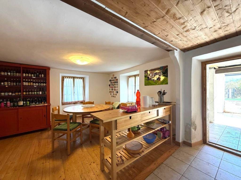 Casa indipendente a Chiavenna in Via Don Buzzetti, 65 - Foto 2