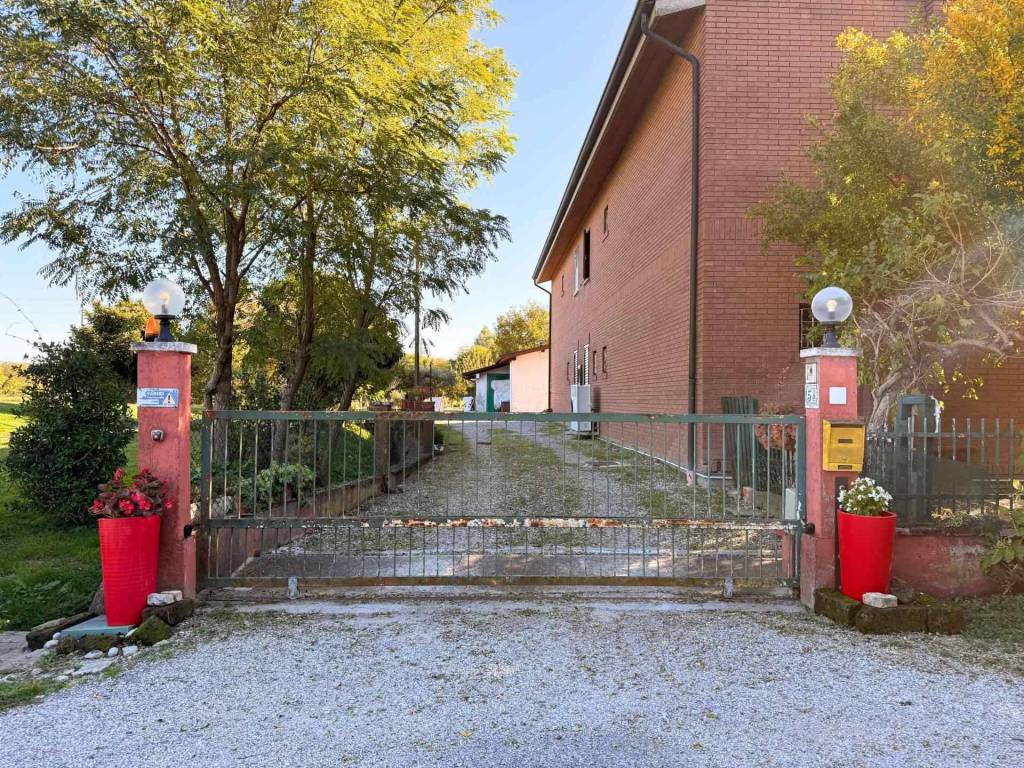 Villa a Gruaro in via Sant'Elisabetta , 5 - Foto 2