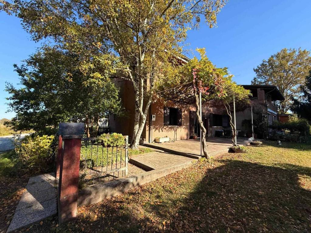 Villa a Gruaro in via Sant'Elisabetta , 5 - Foto 3