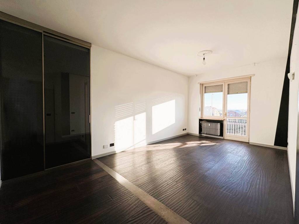 Appartamento a Chieri in Via Vittorio Emanuele, 11 - Foto 4
