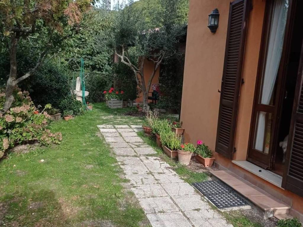 Casa indipendente a Nocera umbra - Foto 5