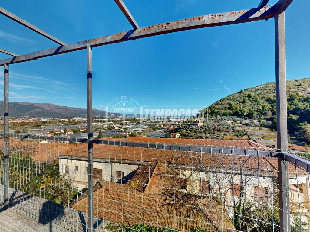 Casa indipendente a Albenga in Via alla Costa 21 - Foto 3