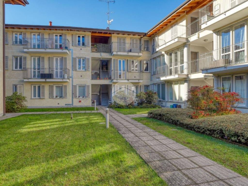 Appartamento a Somma lombardo in Corso Europa, 4 - Foto 5