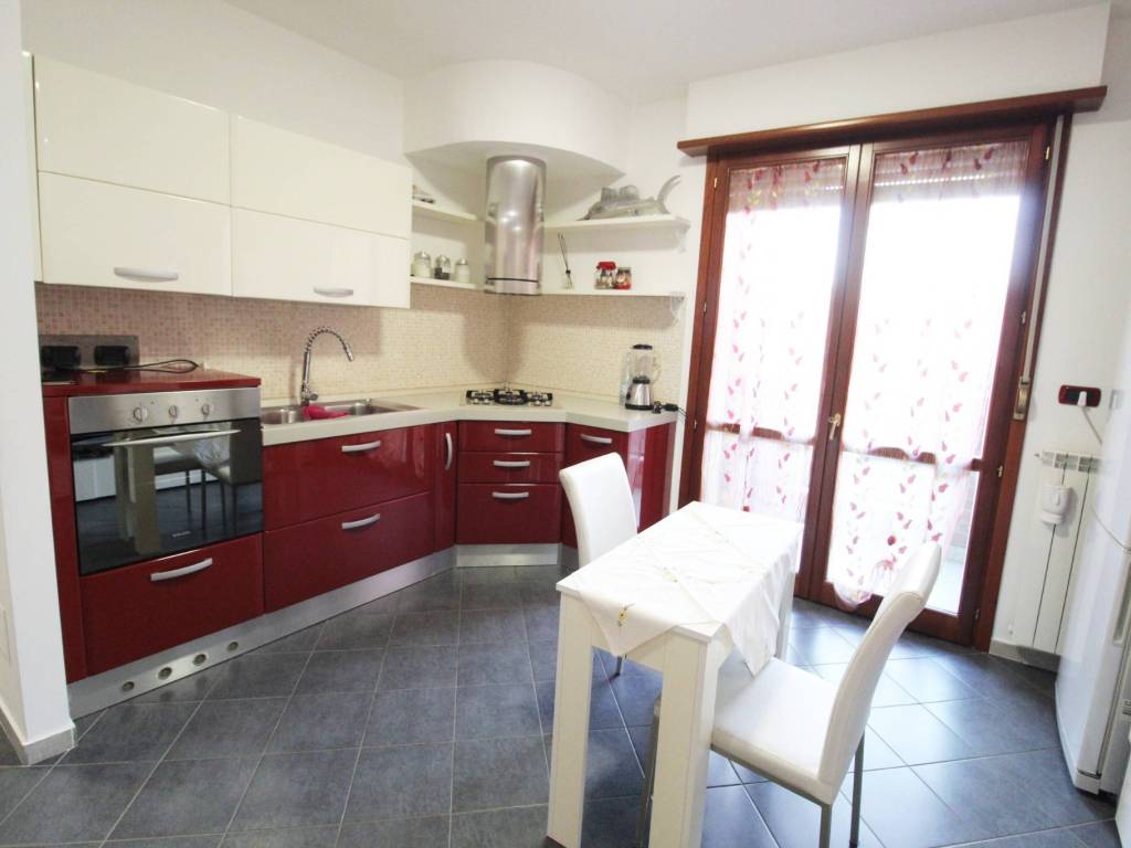 Appartamento a Gorla minore in Via Roma, 11 - Foto 4