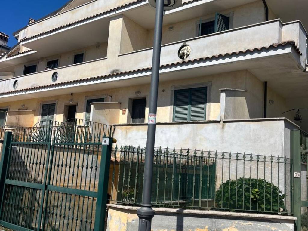 Villa a Lariano in Via Paolo VI - Foto 3