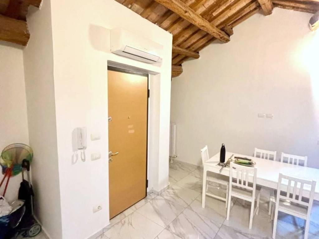 Appartamento a Comacchio in Corso Giuseppe Garibaldi, 42 - Foto 2