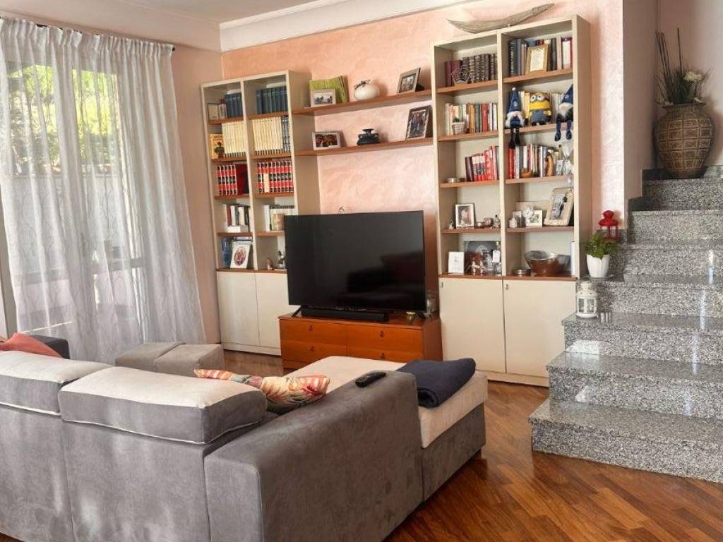 Villa a Brivio in Via Virgilio Poeta, 13 - Foto 4