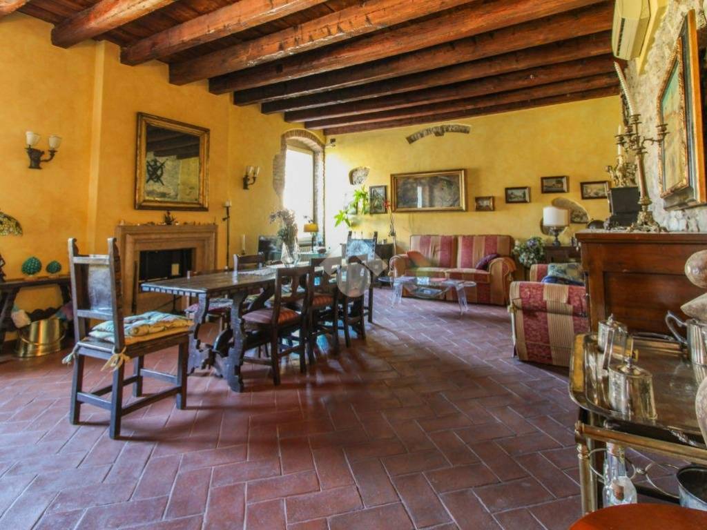 Casa indipendente a Salò in Vicolo Lucia Fiorini - Foto 2