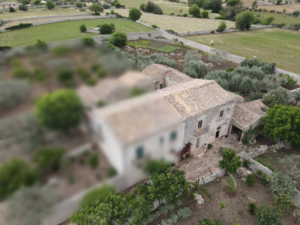 Casa indipendente a Modica in Via Comunale Difesa Palazzella - Foto 2