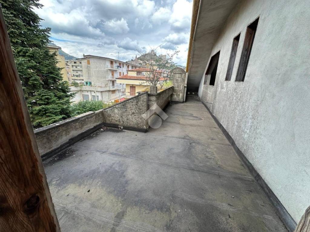 Appartamento a Montesarchio in Via Enea - Foto 4
