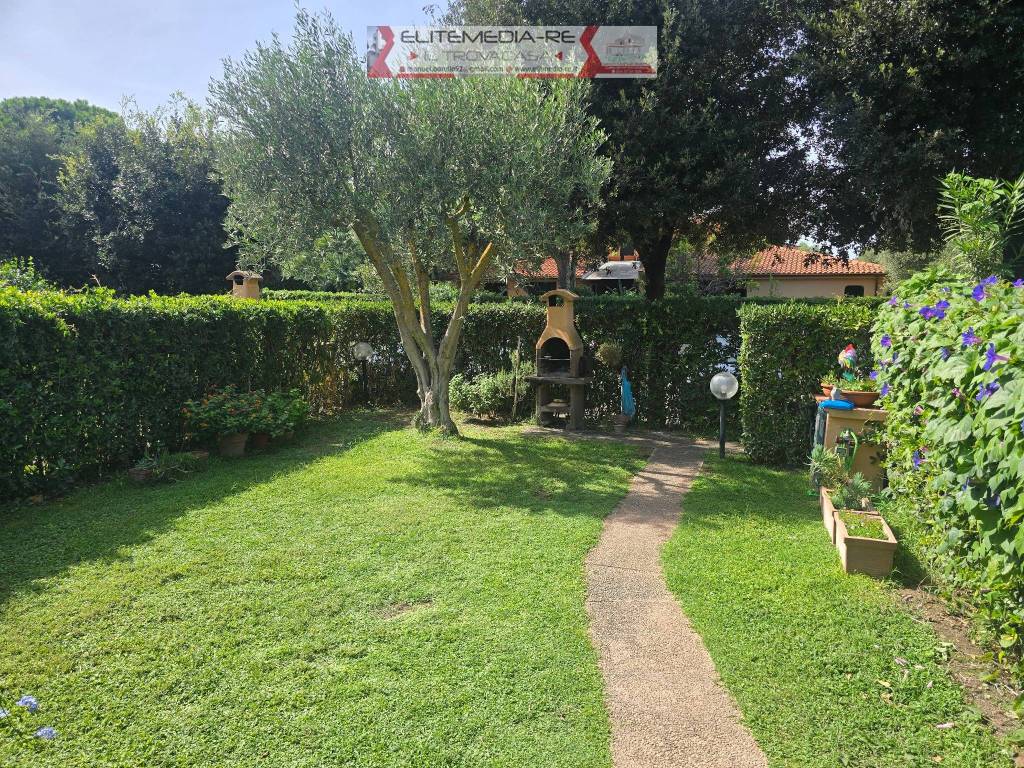 Villetta a schiera a Montalto di castro in Strada delle Graticciare, 107 - Foto 3