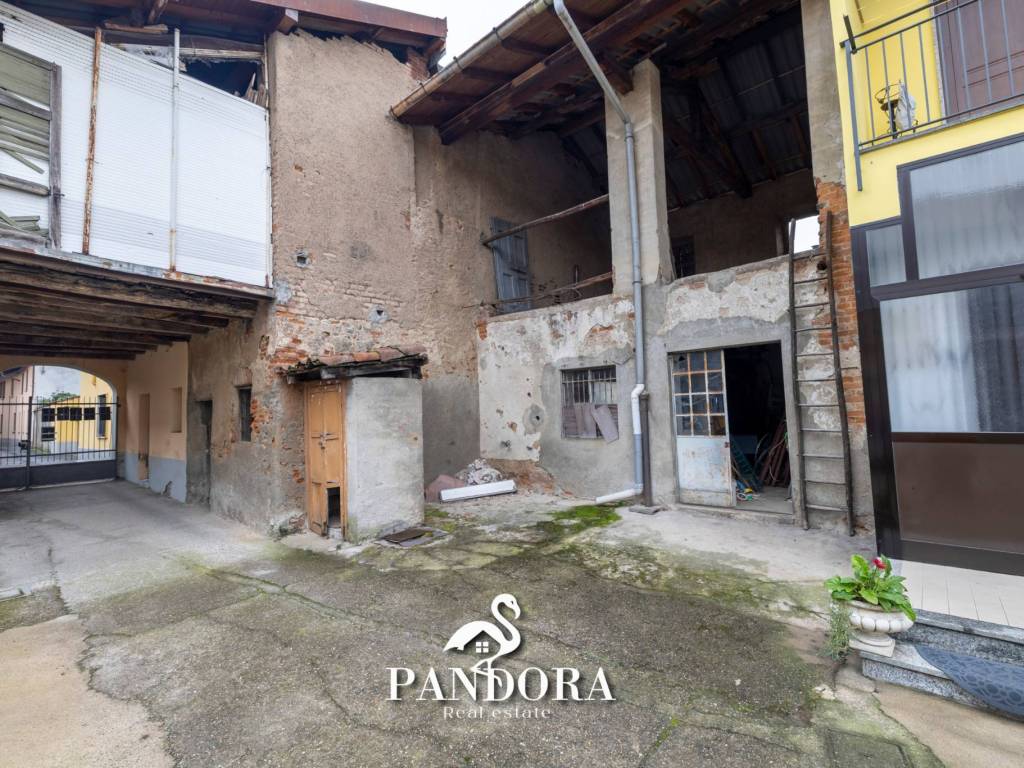 Rustico / casale a Samarate in Via Garibaldi, 21 - Foto 4