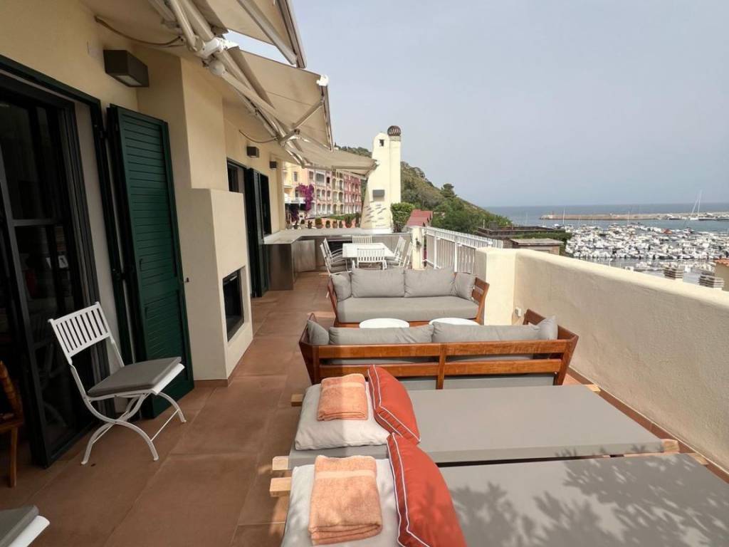 Attico / mansarda a Monte argentario in Via degli Spagnoli, 30 - Foto 2