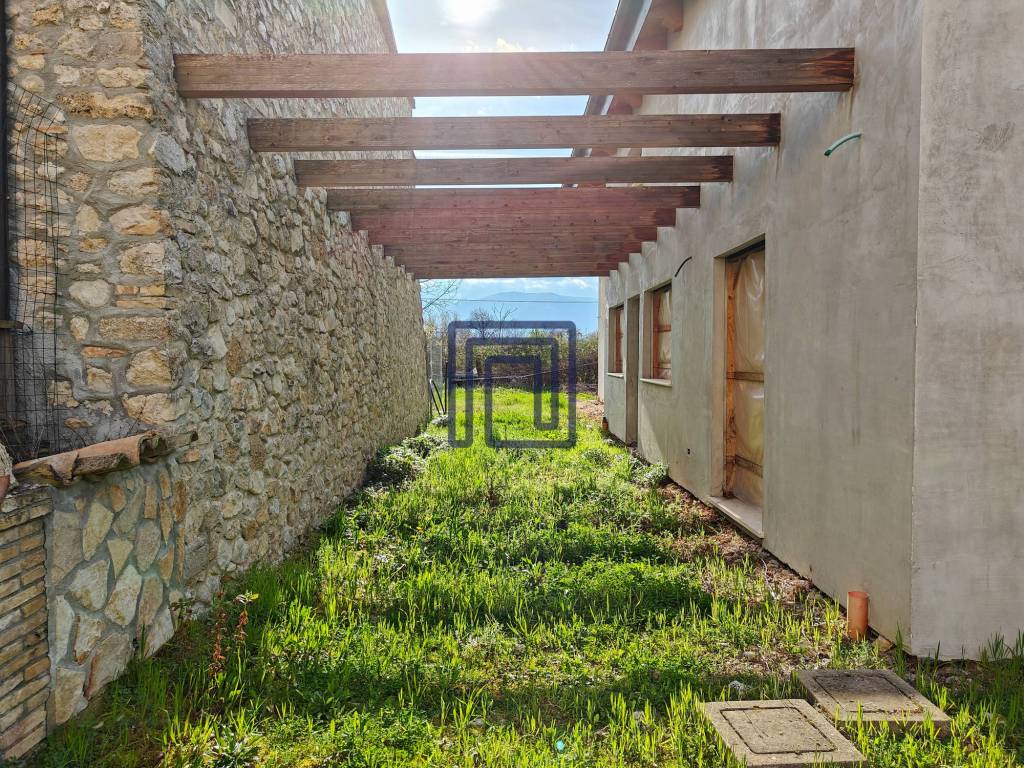 Villa a Sulmona in Via Marane Palazzo - Foto 2