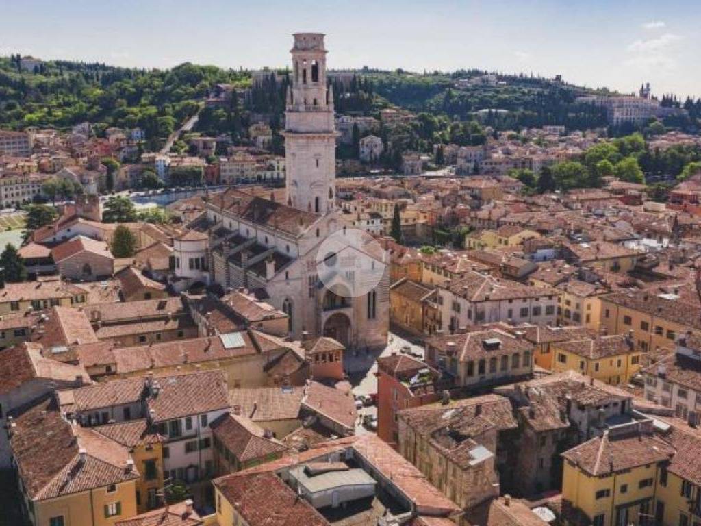 Appartamento a Verona in Via Sant'Egidio, 3 - Foto 2