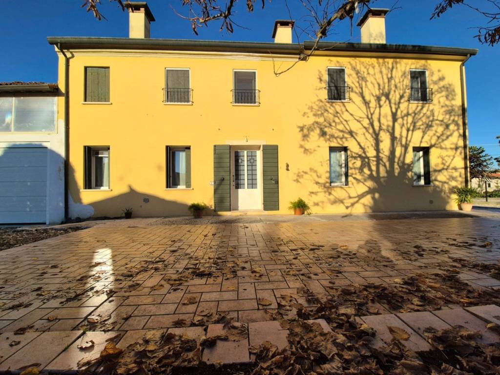 Casa indipendente a Asigliano veneto in Via Chiesole 3 - Foto 2